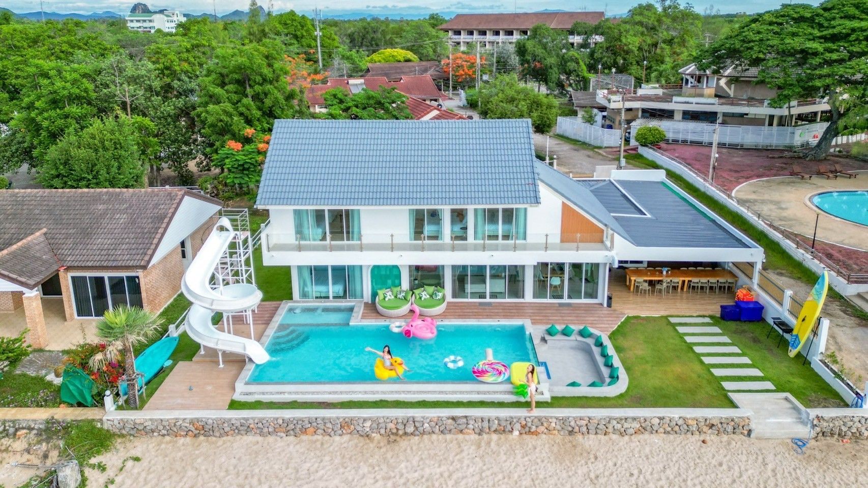 Karaoke room with full sound system at Bubble Sea VII