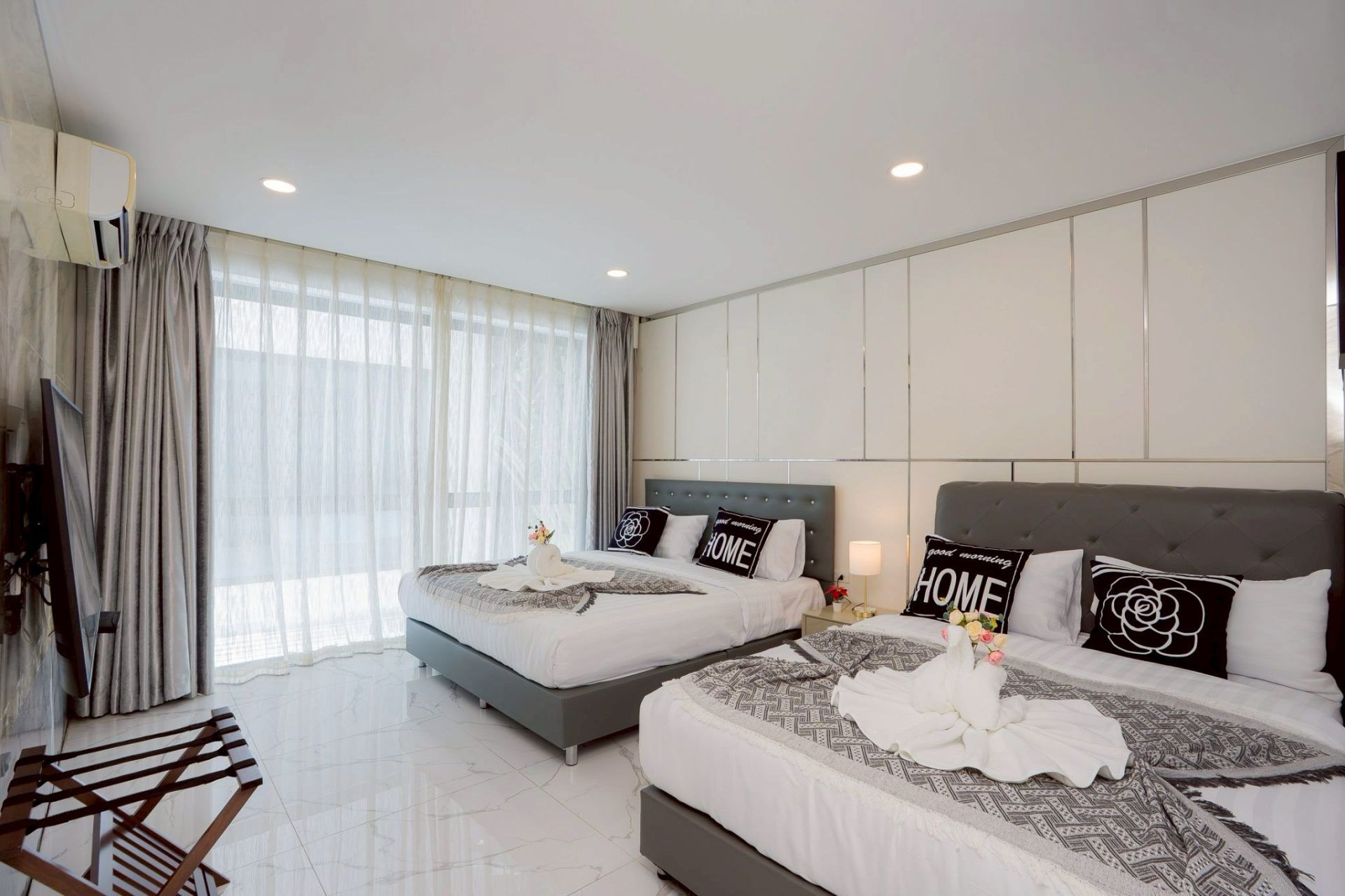 Land VIII Pool Villa exterior and facade in Jomtien Pattaya