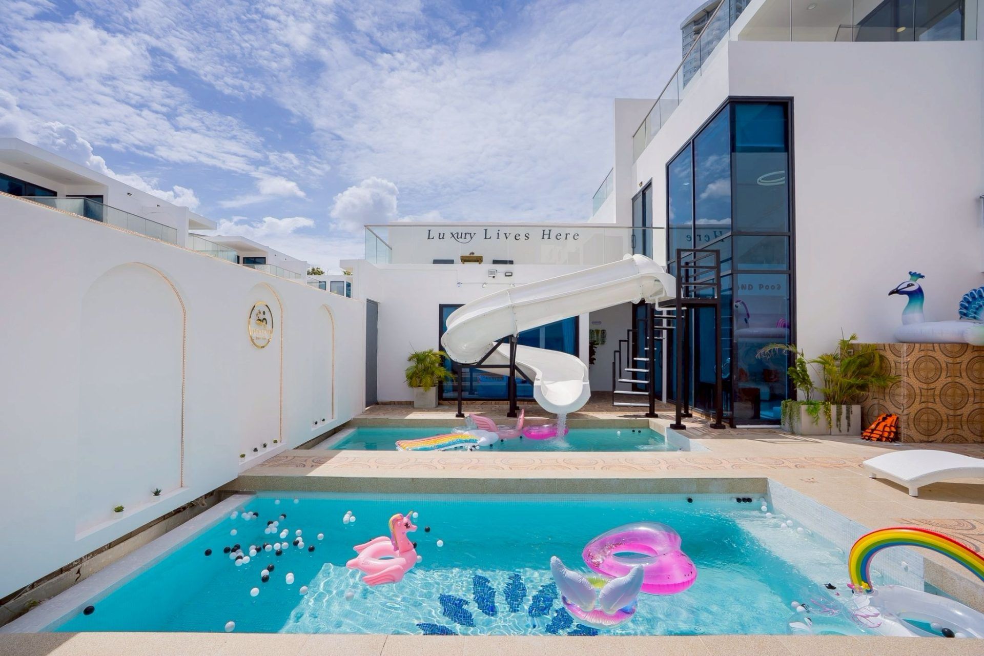 Private swimming pool at Land VIII Pool Villa, Jomtien Pattaya