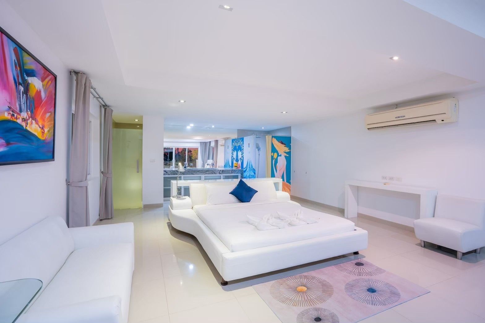 Royal Beach X Pool Villa villa photo