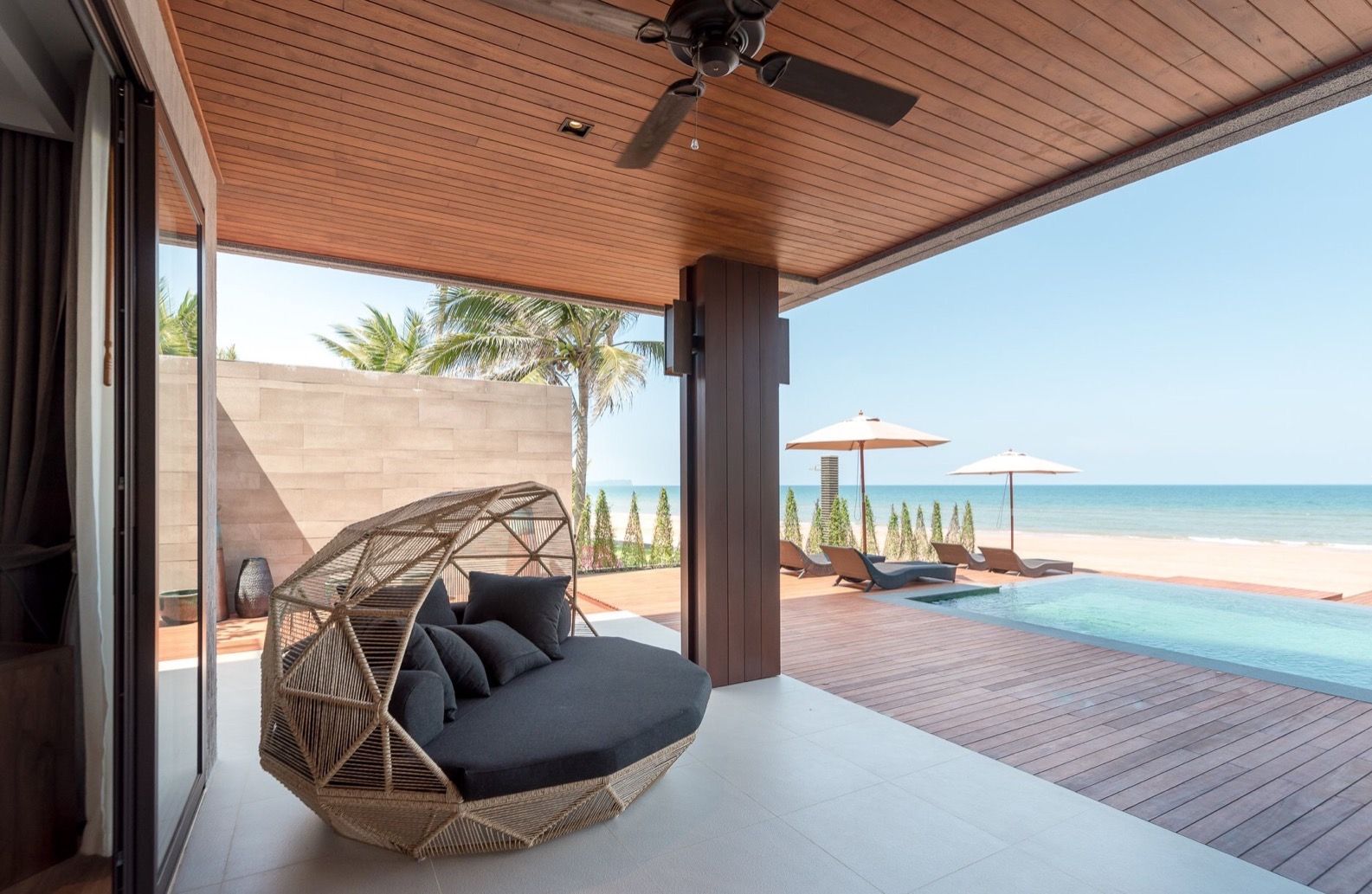Salty Sand Pool Villa villa photo