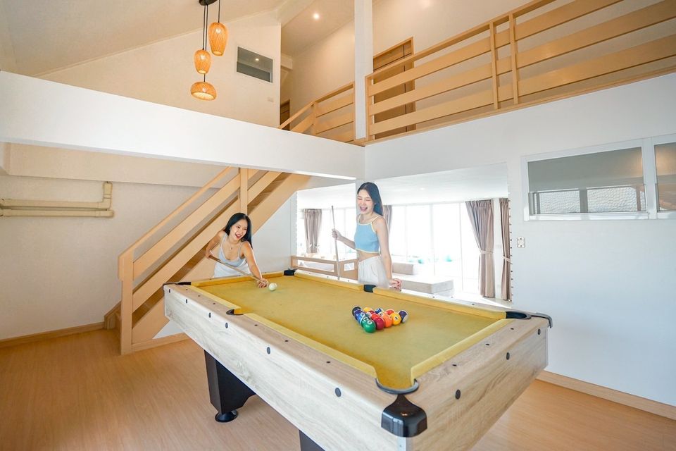 Living area - Bubble Sea VII Pool Villa (03)