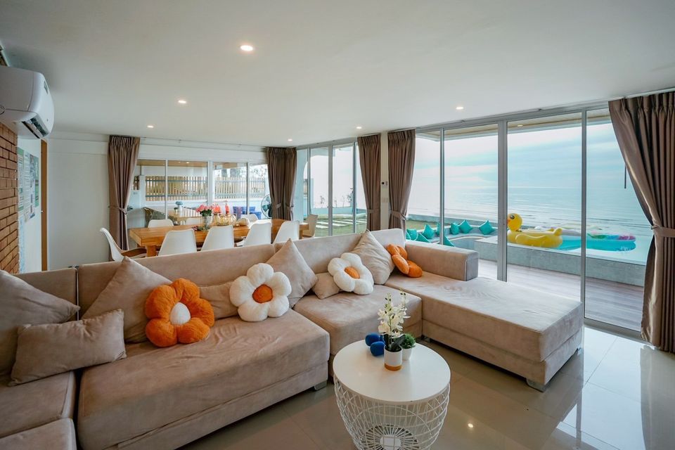 Living area - Bubble Sea VII Pool Villa (05)