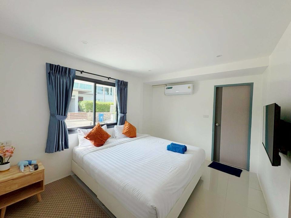 Bedroom - Pailay V Beachfront Pool Villa (03)