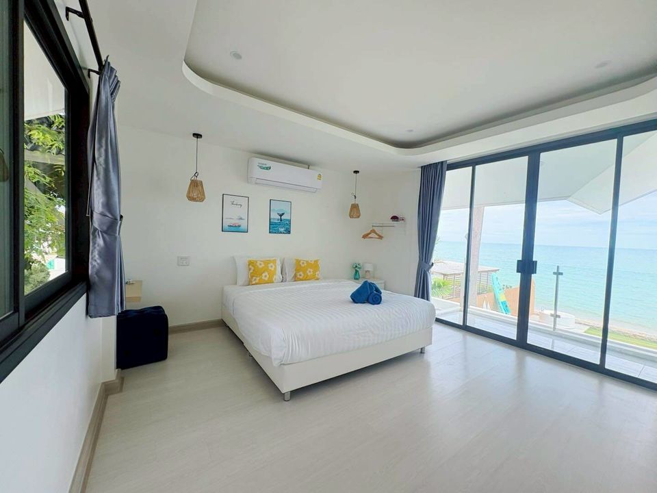Bedroom - Pailay V Beachfront Pool Villa (04)