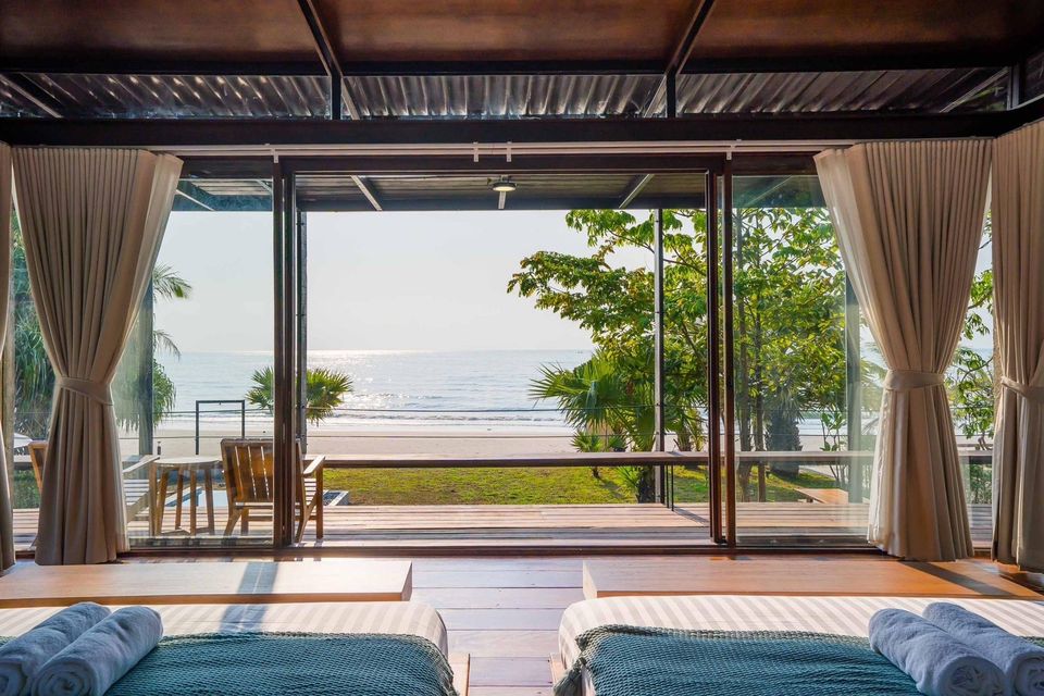 Studio Beachfront III Pool Villa villa photo