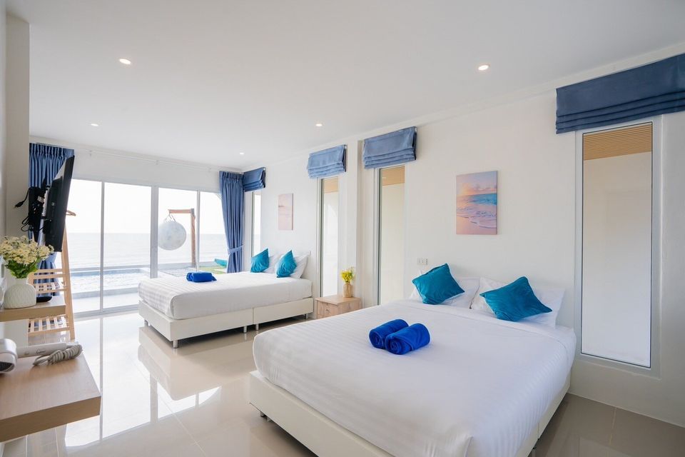 Bright two-bed room with sea view at Sun Sea V Pool Villa